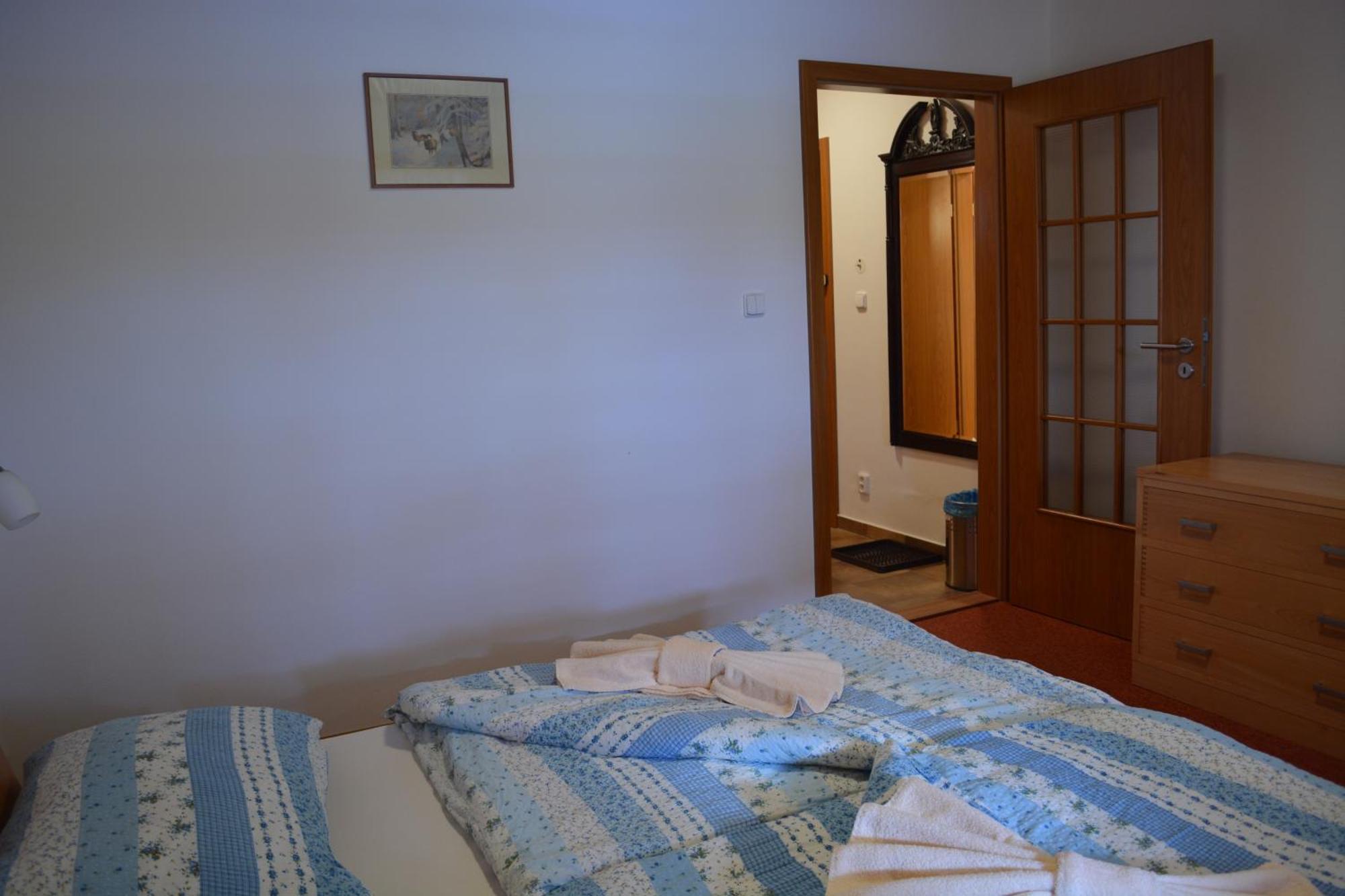 Penzion Farma Dvorec Radnice Ruang foto